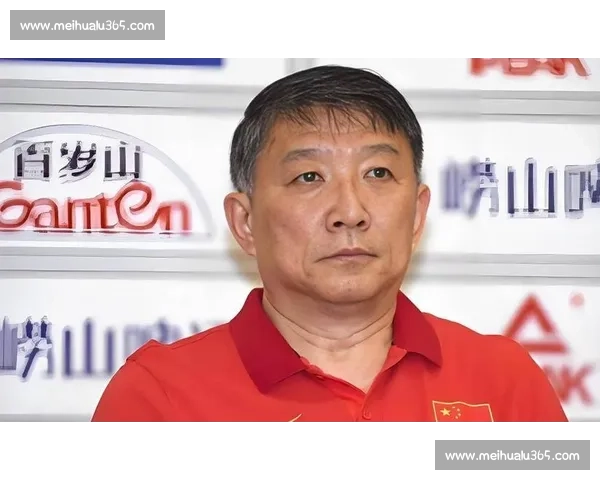 宫鲁鸣挥泪斩李梦！铁腕治军掀女篮变革，球迷：早该如此