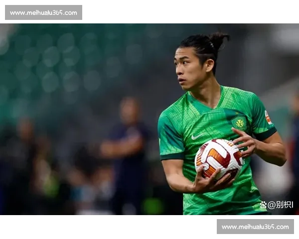 张玉宁回归国安！停赛两战终解禁，全队列队拍头迎核心