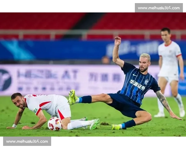 武汉三镇 2-0 青岛海牛：图多列绍尔建功 零封 + 红牌漏判引争议